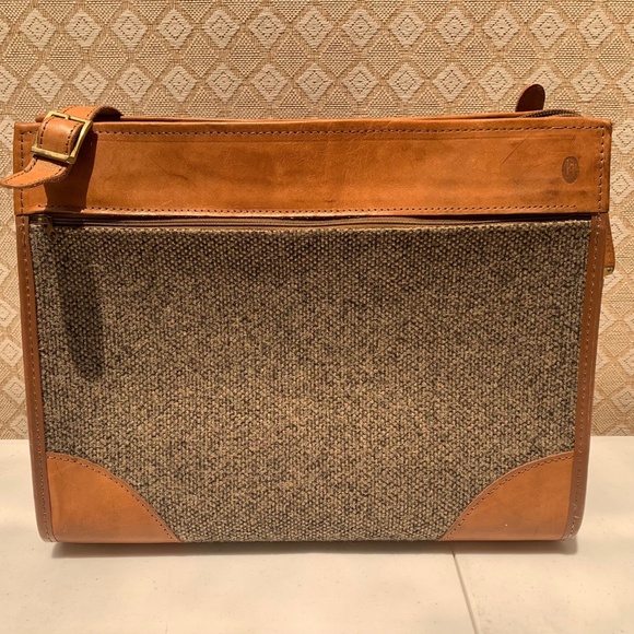 Hartmann Carry-on Luggage - Picture 1 of 12
